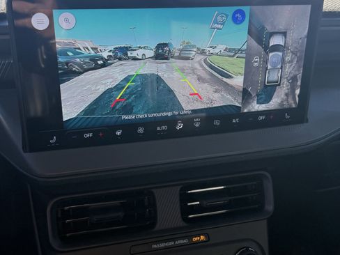 Used 2025 Ford Maverick Lariat w/ Black Appearance Package image 26