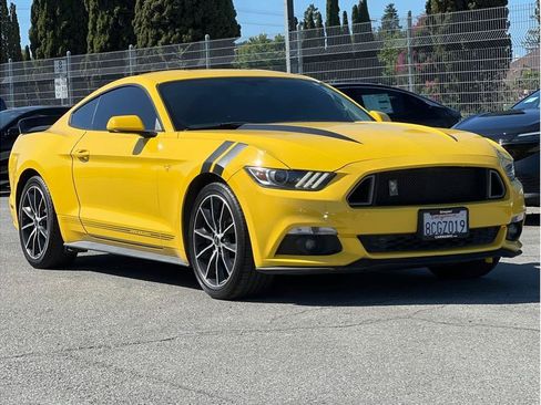 Used 2016 Ford Mustang Coupe w/ Wheel & Stripe Package RWD image 3