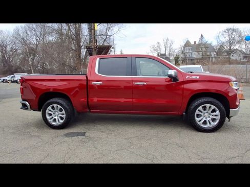 Used 2023 Chevrolet Silverado 1500 LTZ w/ LTZ Premium Package image 9