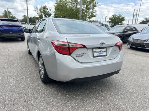 Used 2015 Toyota Corolla LE FWD image 4