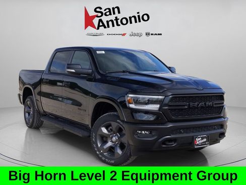 Used 2022 RAM 1500 Big Horn AWD/4WD image 3
