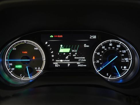 Used 2021 Toyota Venza XLE w/ Softex Package AWD/4WD image 24
