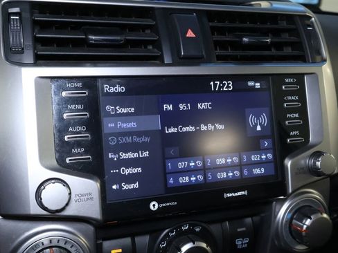 Used 2021 Toyota 4Runner SR5 AWD/4WD image 27