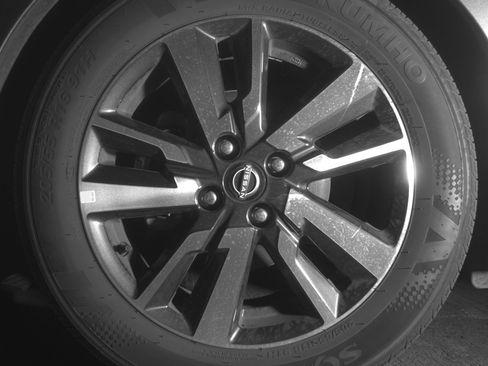 Used 2025 Nissan Versa SV image 12