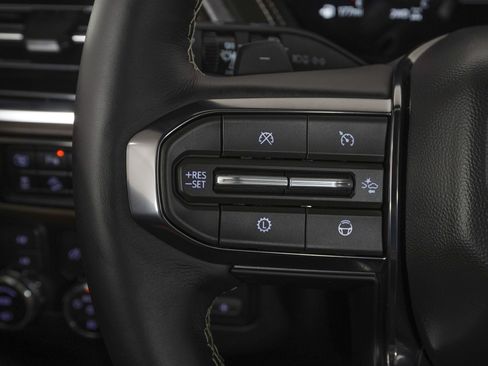 Used 2026 GMC Yukon XL Denali Ultimate AWD/4WD image 24