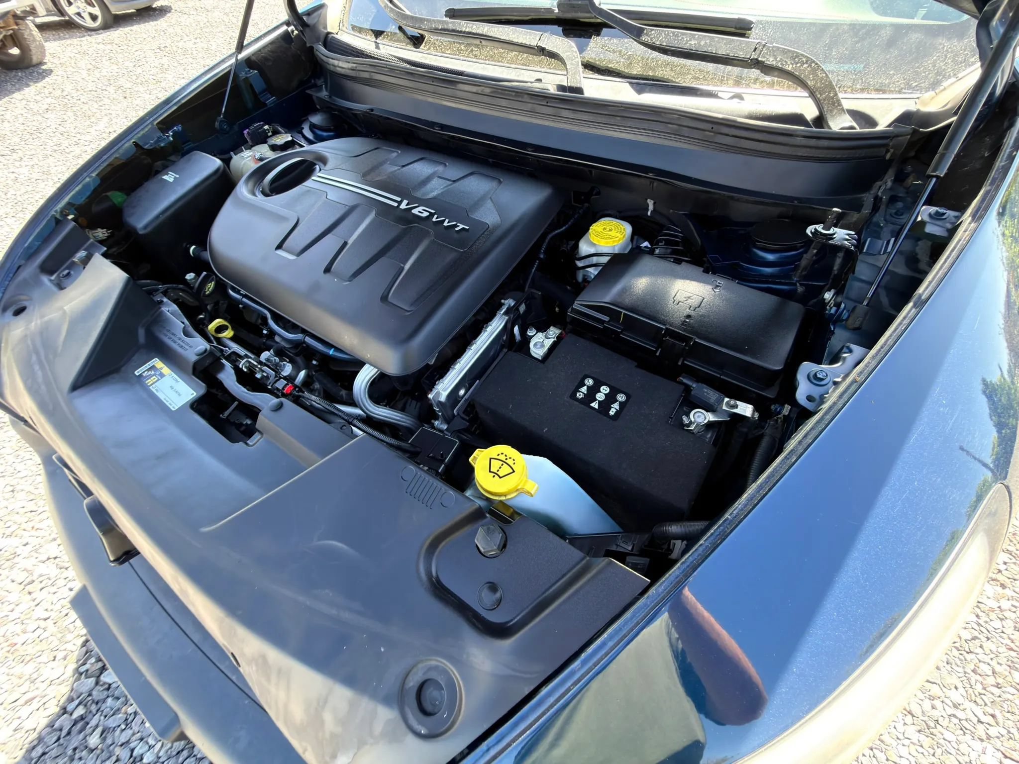 Used 2018 Jeep Cherokee Trailhawk AWD/4WD image 5