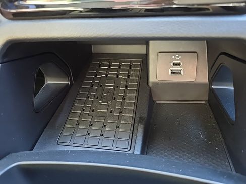 Used 2025 Ford Ranger XLT w/ Equipment Group 301A High image 38