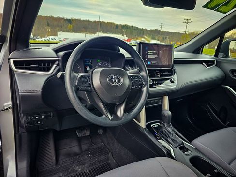 Used 2024 Toyota Corolla Cross AWD Hybrid image 13