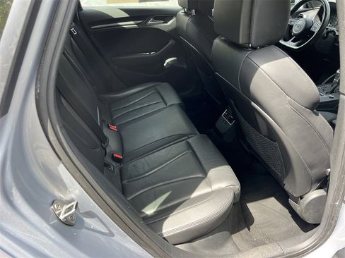 Used 2018 Audi A3 e-tron Premium Plus w/ Premium Plus Package image 11