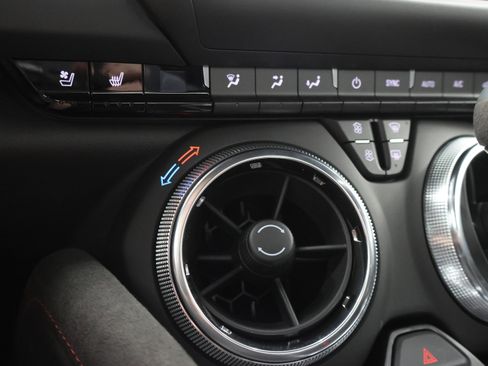 Used 2018 Chevrolet Camaro ZL1 RWD image 50