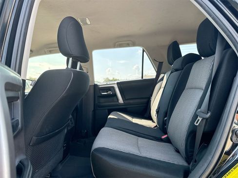 Used 2014 Toyota 4Runner SR5 image 29