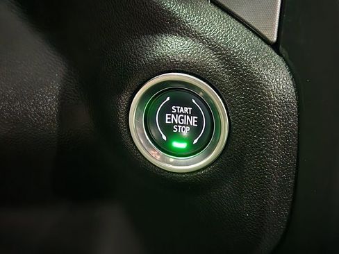 Used 2021 GMC Sierra 1500 Elevation w/ Preferred Package image 39