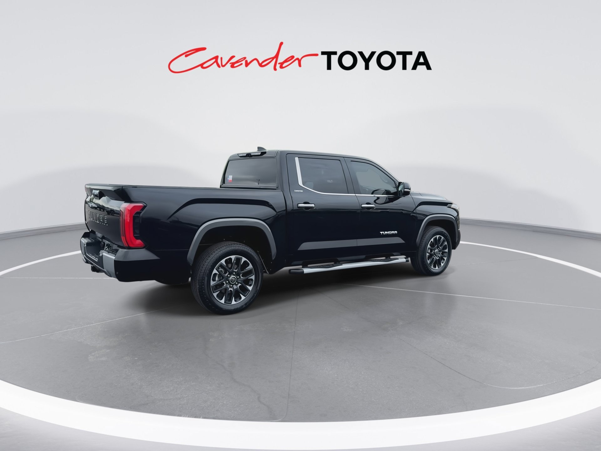 Used 2023 Toyota Tundra Limited AWD/4WD image 8