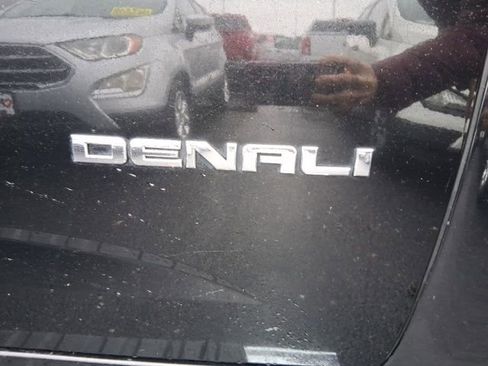 Used 2019 GMC Canyon Denali image 14