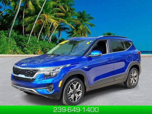 Used 2023 Kia Seltos EX AWD/4WD image 1