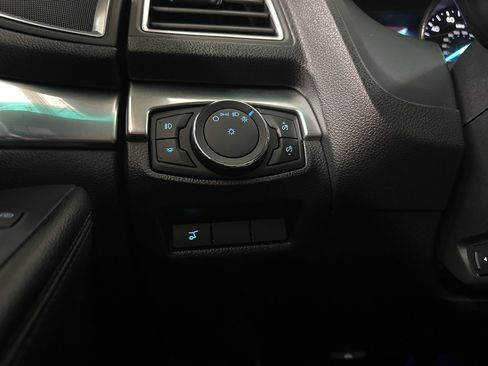 Used 2016 Ford Explorer Limited image 25