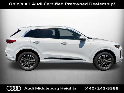 Used 2026 Audi Q5 Premium AWD/4WD image 9