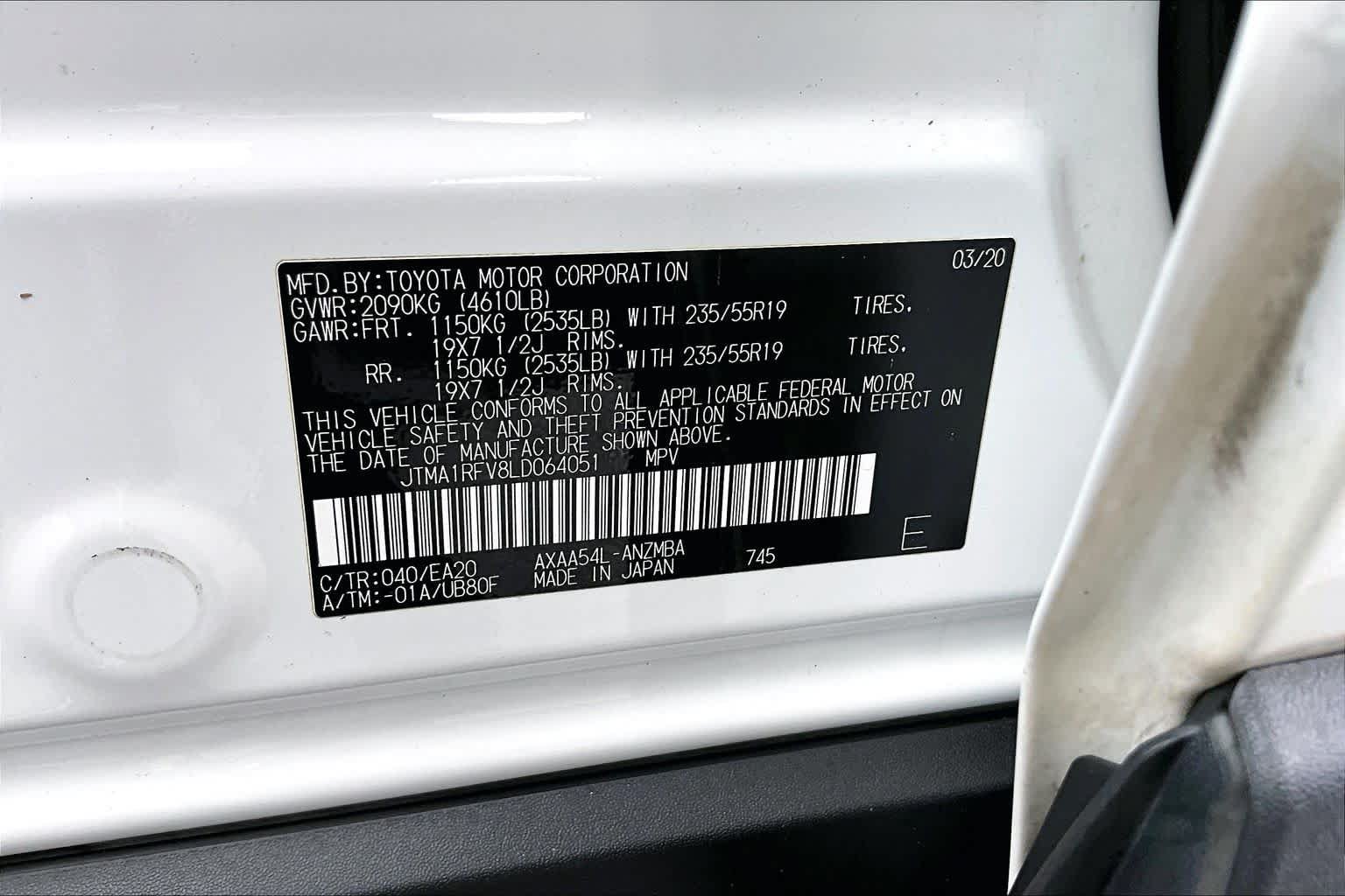 Used 2020 Toyota RAV4 XLE Premium AWD/4WD image 37