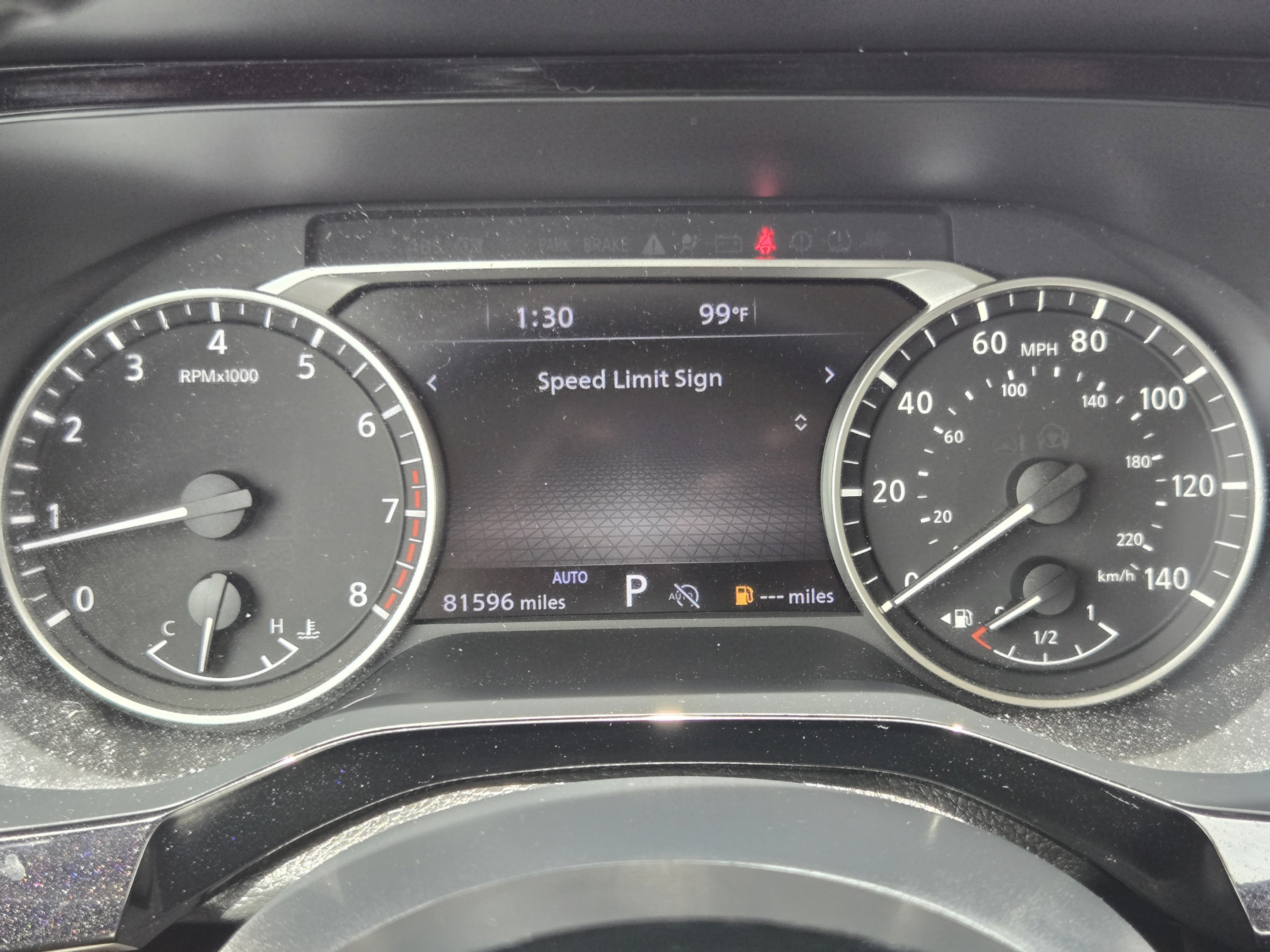 Used 2024 Nissan Pathfinder SL AWD/4WD image 12