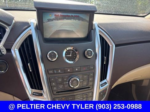 Used 2012 Cadillac SRX Luxury FWD image 16