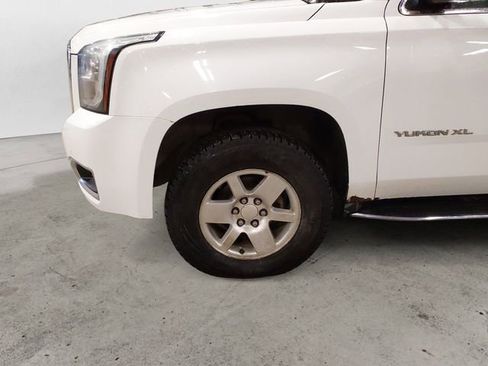 Used 2019 GMC Yukon XL SLT AWD/4WD image 14