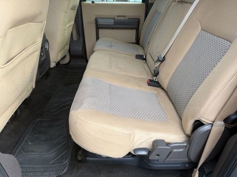 Used 2011 Ford F350 XLT w/ XLT Appearance Pkg image 11