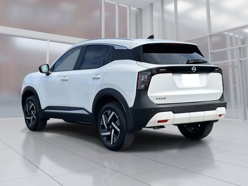 New 2026 Nissan Kicks SV FWD image 2