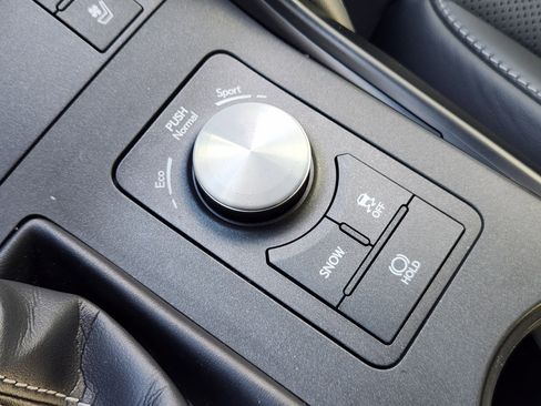 Certified 2023 Lexus IS 350 F Sport image 25