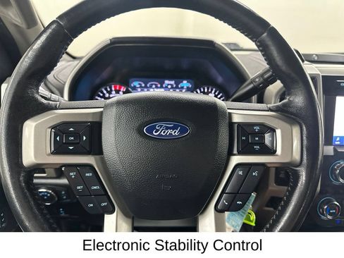 Used 2020 Ford F350 Lariat w/ Lariat Value Package AWD/4WD image 44