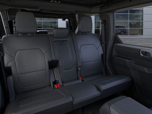 New 2025 Ford Bronco Badlands image 33