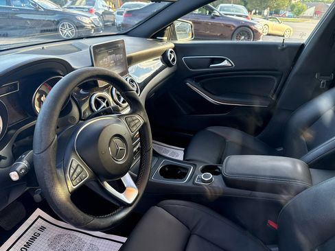 Used 2016 Mercedes-Benz CLA 250 image 20