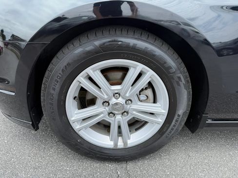 Used 2014 Ford Mustang Coupe RWD image 9
