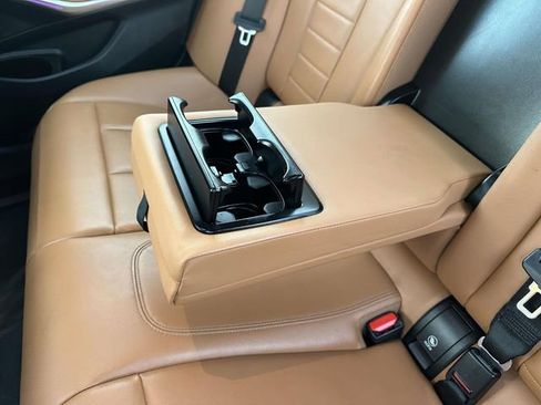 Used 2021 BMW 330i xDrive Sedan w/ Convenience Package image 8