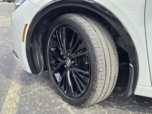 Used 2026 Toyota Prius image 33