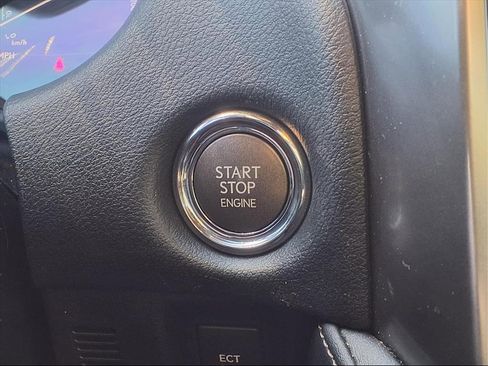 Used 2023 Lexus GX 460 Premium image 14