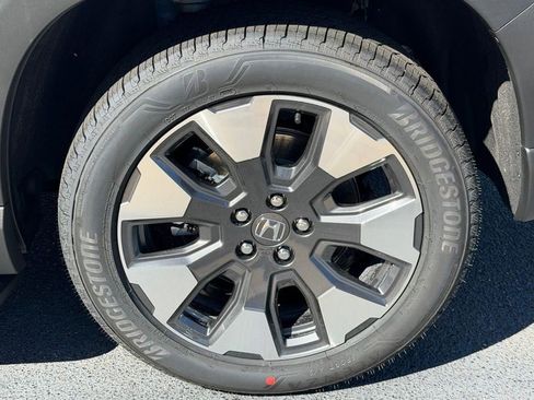 New 2026 Honda Pilot Touring image 10