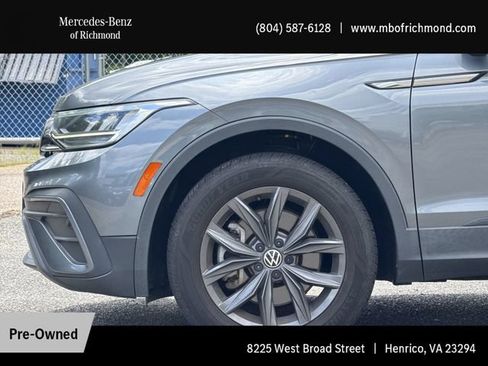 Used 2022 Volkswagen Tiguan SE FWD image 11