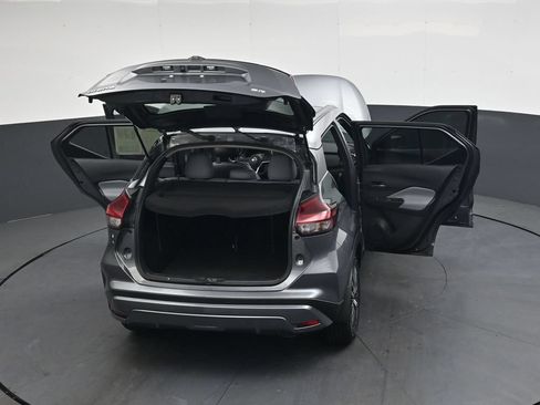 Used 2023 Nissan Kicks SR w/ SR Premium Package FWD image 55