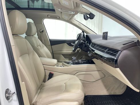 Used 2019 Audi Q7 3.0T Premium Plus w/ Premium Plus Package image 34