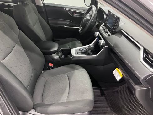 Used 2021 Toyota RAV4 XLE w/ XLE Grade Weather Package image 34