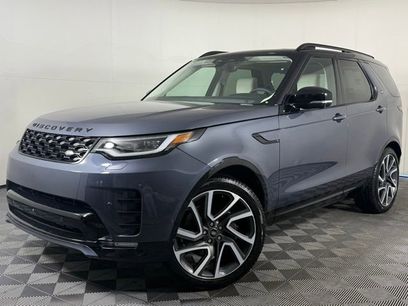 New 2025 Land Rover Discovery Dynamic SE