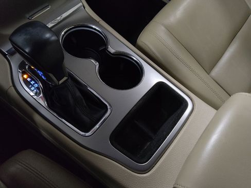 Used 2018 Jeep Grand Cherokee Limited w/ Trailer Tow Group IV image 26