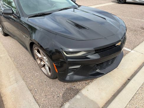 Used 2017 Chevrolet Camaro SS RWD image 5