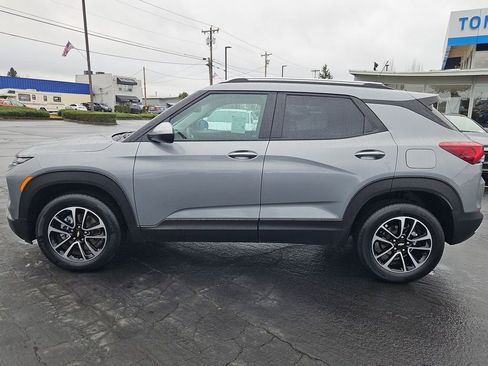 Certified 2025 Chevrolet TrailBlazer LT image 3