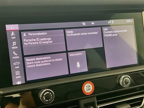 Certified 2023 Porsche Macan AWD/4WD image 15