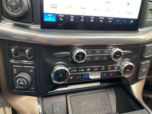 Used 2024 Ford F150 King Ranch w/ FX4 Off-Road Package image 32