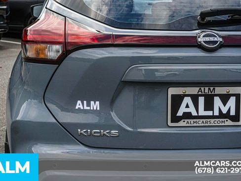 Used 2023 Nissan Kicks SV FWD image 12
