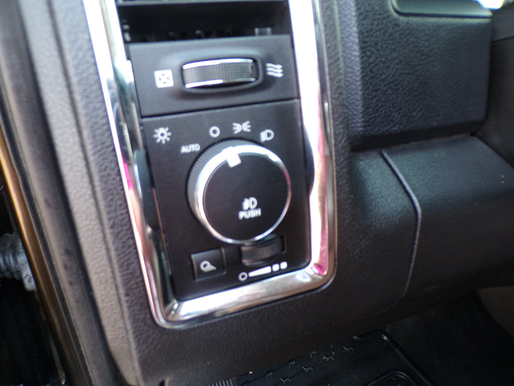 Used 2013 RAM 2500 Longhorn w/ Convenience Group AWD/4WD image 23