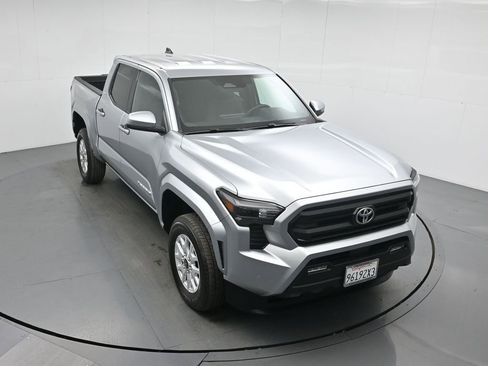 Used 2024 Toyota Tacoma SR5 image 39