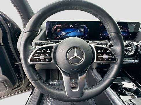 Used 2021 Mercedes-Benz GLA 250 image 11